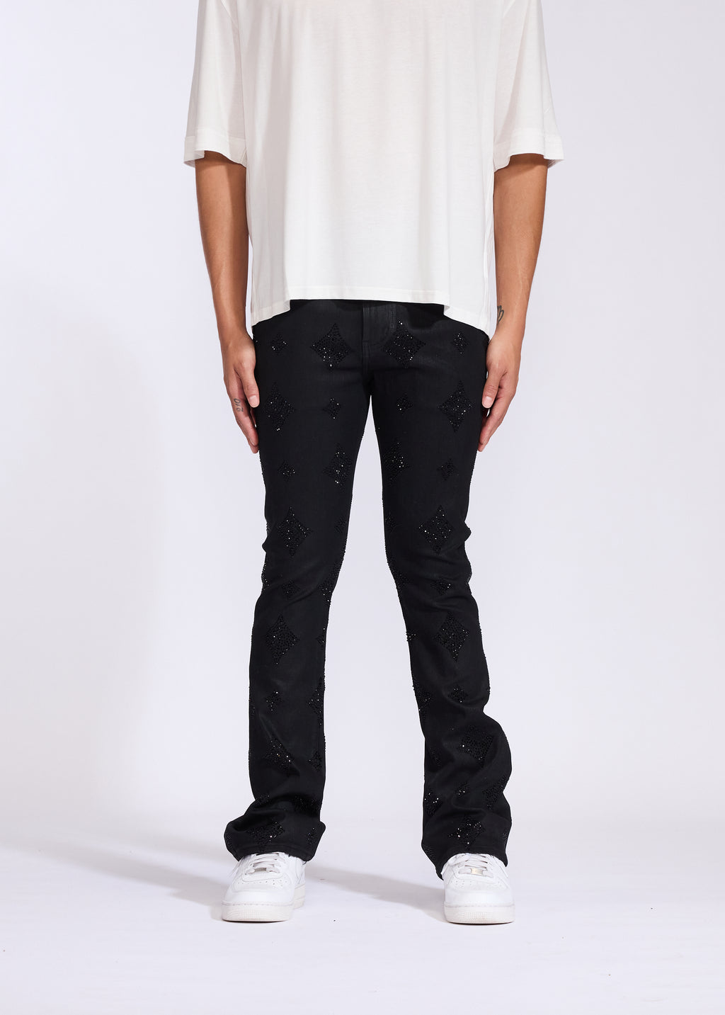 Oynx Flare Denim (Black Wax)